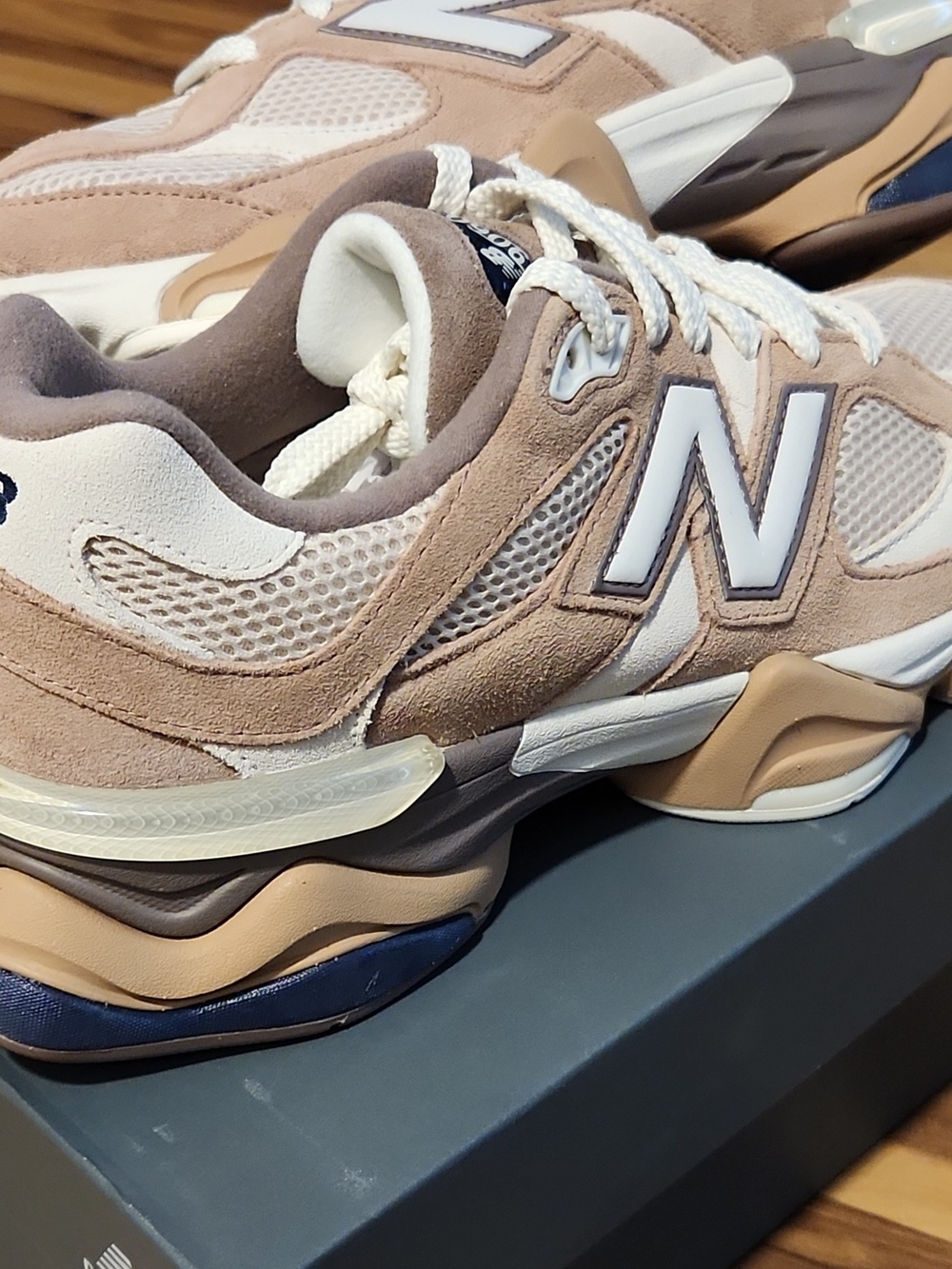 Size 10 - New Balance 9060 Earth Shadow Flat Taupe Bisque U9060ETN Men’s New